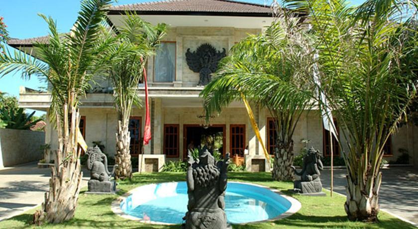 Oyo 2334 Melka Excelsior Hotel Singaraja エクステリア 写真