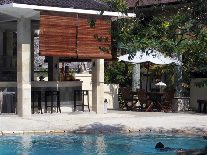Oyo 2334 Melka Excelsior Hotel Singaraja エクステリア 写真