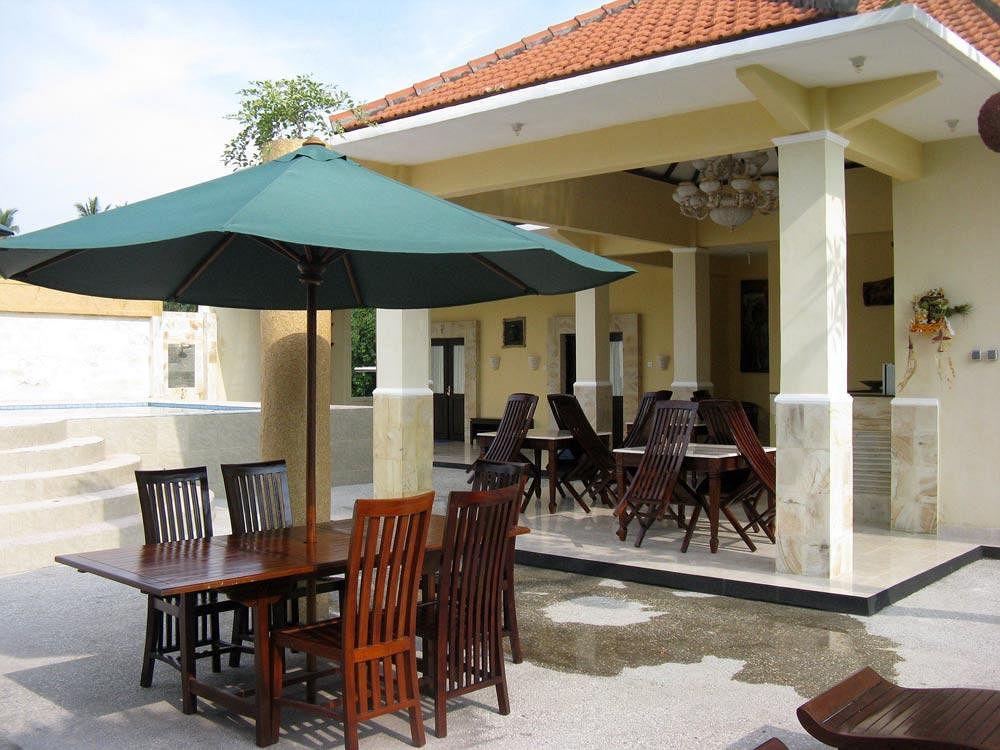 Oyo 2334 Melka Excelsior Hotel Singaraja エクステリア 写真
