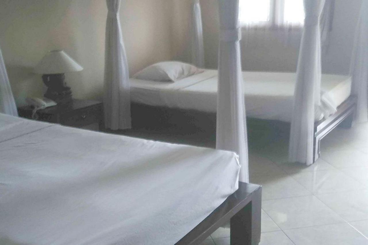 Oyo 2334 Melka Excelsior Hotel Singaraja エクステリア 写真