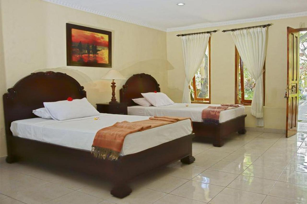 Oyo 2334 Melka Excelsior Hotel Singaraja エクステリア 写真