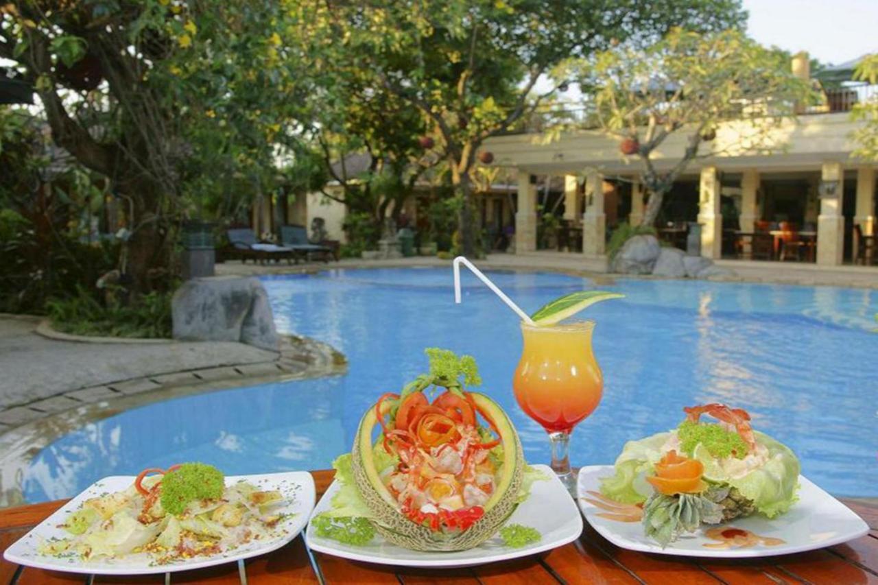 Oyo 2334 Melka Excelsior Hotel Singaraja エクステリア 写真